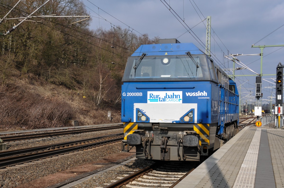Nachschuss auf die V204 der Rurtalbahn, die in die Abstellgruppe im Bhf Stolberg zurückkehrt. Aufnahme vom 12/03/2016.