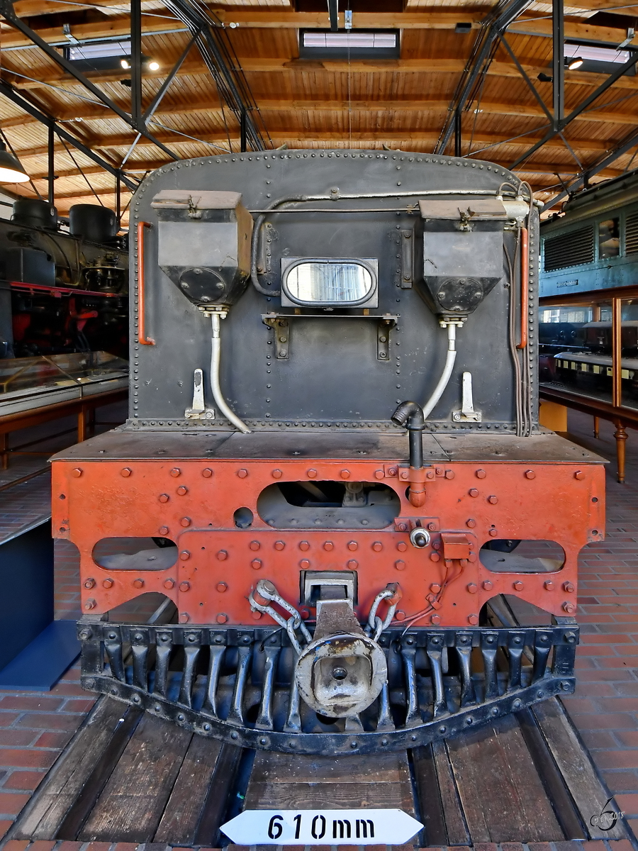 Nase der Gelenkdampflokomotive NGG 13 - Bauart Garratt - wurde 1929 bei Hanomag in Hannover gebaut. (Deutsches Technikmuseum Berlin, April 2018)