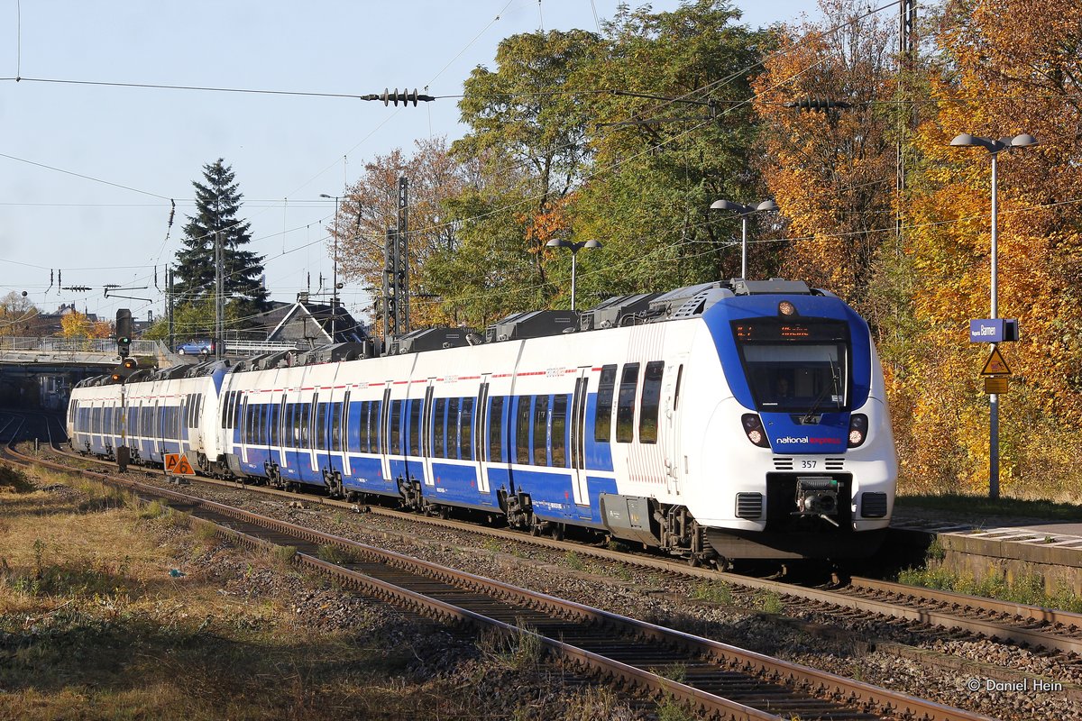 Nationalexpress 357 als RE7 in Wuppertal Barmen, am 31.10.2016.