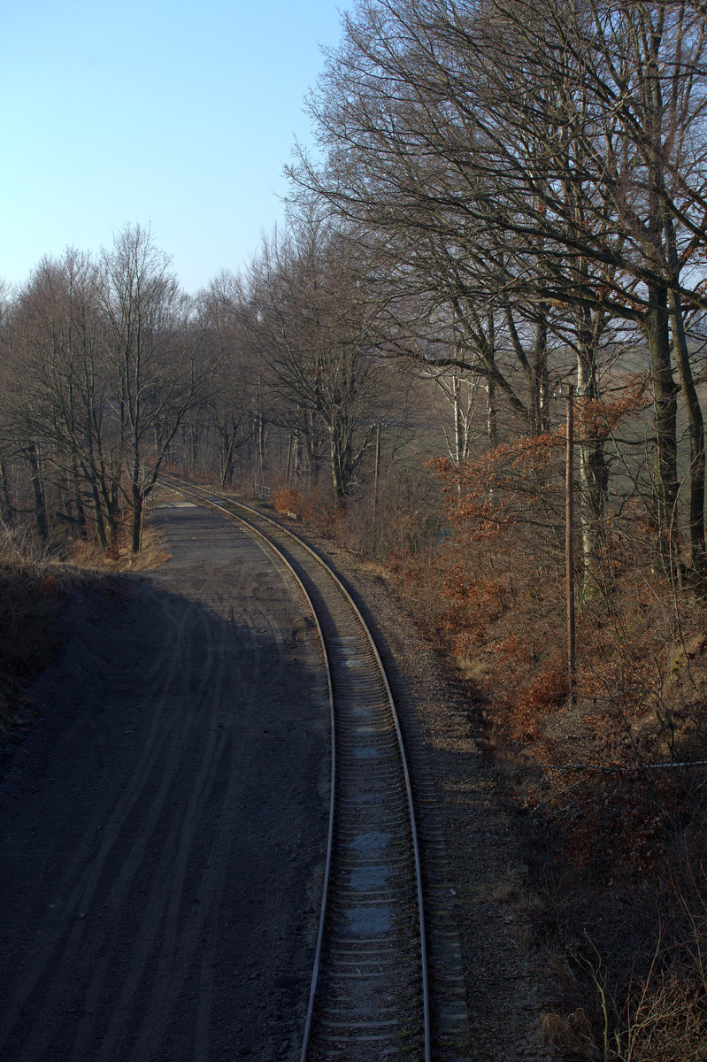 Nur noch für Übergabefahrten wird die Strecke Wilthen-Neustadt (Sachsen) genutzt.
Anschlußgleis zur Verladeanlage Steinbruch Oberottendorf. 14.01.2018 11:11 Uhr.