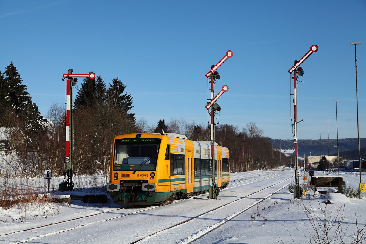 ODEG VT 650.63 als Leihtriebwagen im Einsatz für die HLOB, Erndtebrück am 07.02.2015.