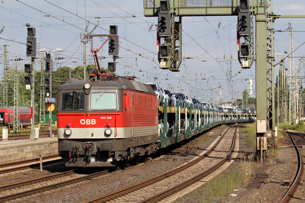 ÖBB 1144 258 in Bremen 12.7.2018