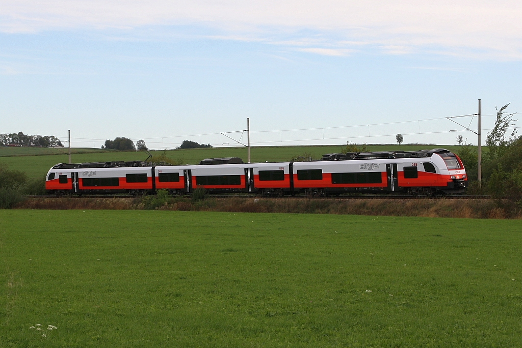 ÖBB 4744 048-1 am 22.September 2018 kurz vor dem Bahnhof Holkov.