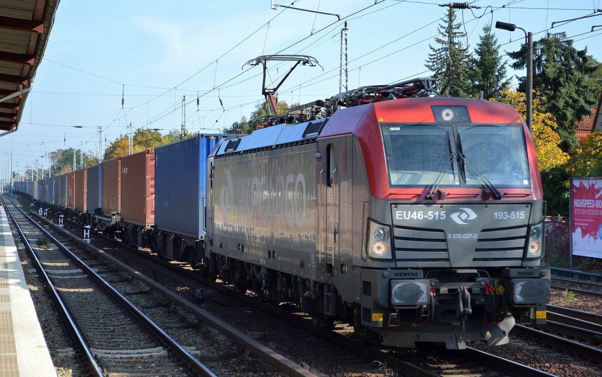 PKP CARGO S.A. mit  EU46-515  [NVR-Number: 91 51 5370 027-2 PL-PKPC] und Containerzug aus Polen am 10.10.18 Berlin-Hirschgarten.