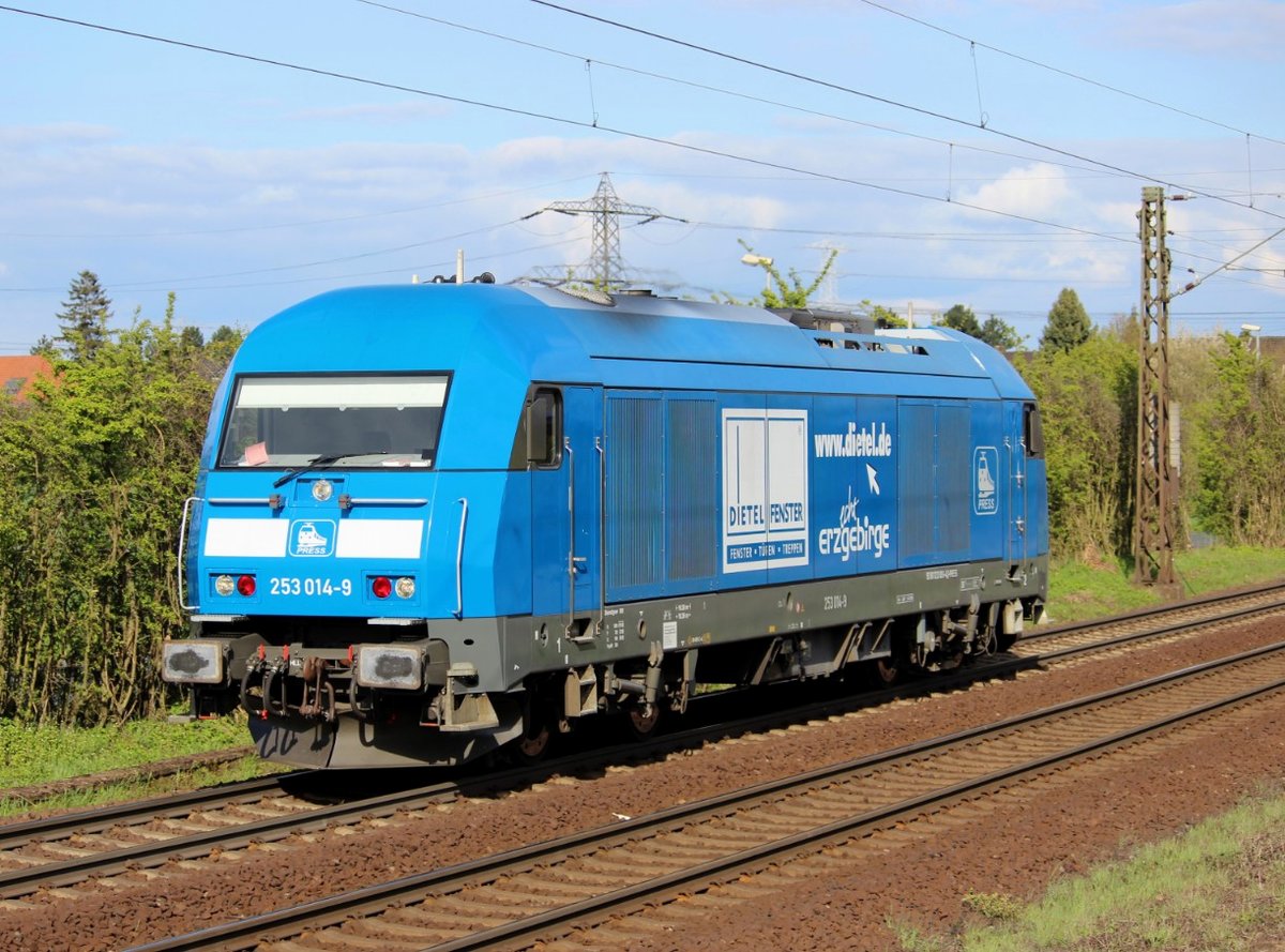 Press  253 014-9  (223 051-4) fährt am 19.04.2017 solo durch Ahlten.