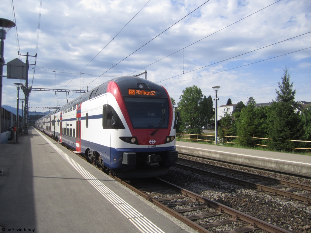 RABe 511 062 am 15.7.2018 in Knonau. Infolge Weichenumbau in Steinhausen fiel die S5 zwischen Knonau und Zug aus.