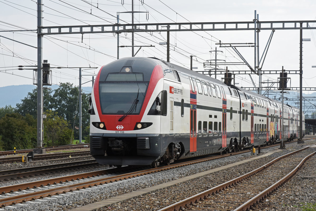 RABe 511 110 KISS, durchfährt den Bahnhof Möhlin. Die Aufnahme stammt vom 06.09.2018.