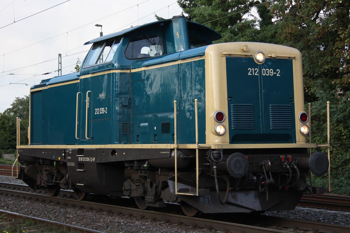 Railflex 212 039 machte am 26.9.13 wegen einer Fehlleitung in Ratingen-Lintorf Kopf.