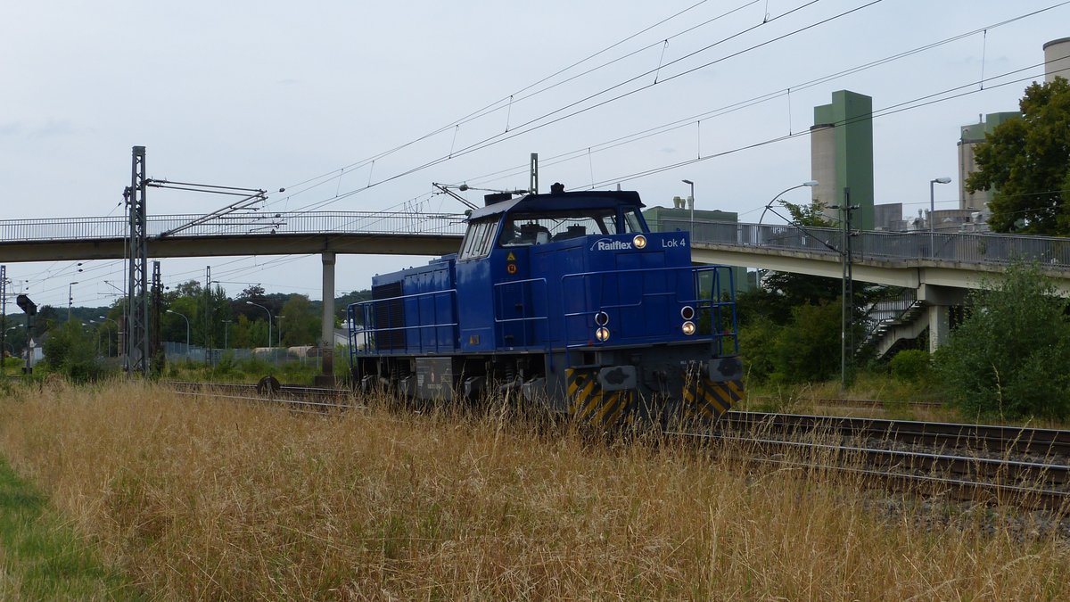 Railflex Lok 4 (275 111-3) bei Lengerich (Westfalen). Aufgenommen im Juli 2018.