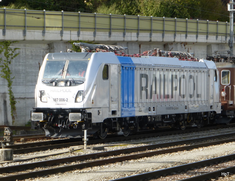 Railpool + BLS  - Lok 187 006-2 im Bahnhofsareal in Spiez am 08.10.2014