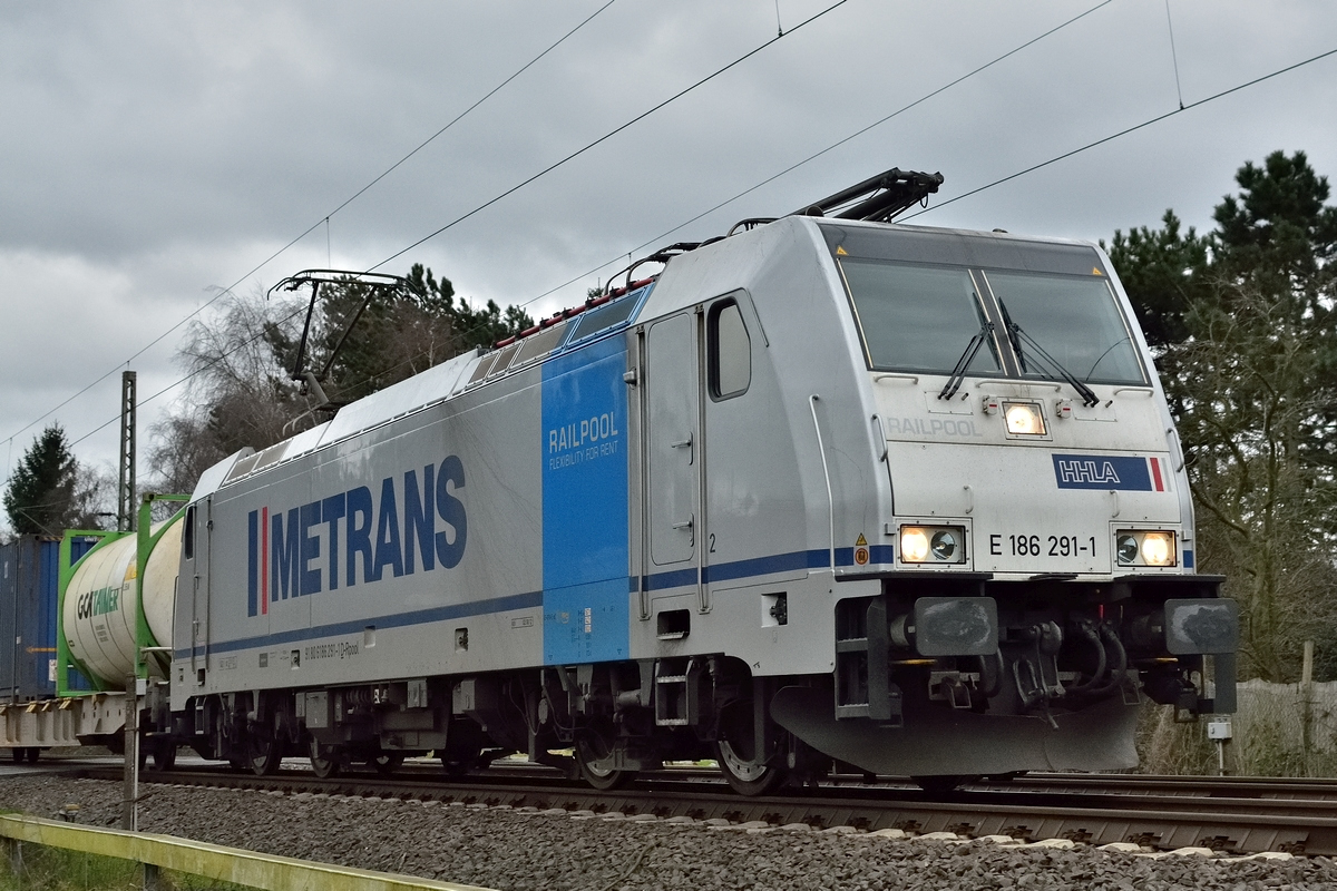 Railpool E186 291-1 in Diensten von METRANS am 09.01.2015 in Dinslaken.