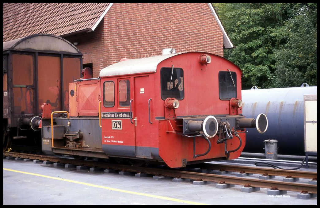 Rangierlok Köf Nr. D 14 der Bentheimer Eisenbahn im Bahnhof Bad Bentheim am 6.10.1991.