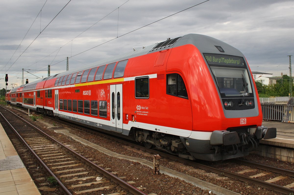 RB40 (RB17929) von Braunschweig Hauptbahnhof nach Burg(Magdeburg) fährt am 1.8.2016 aus dem Magdeburger Hauptbahnhof aus. Zuglok war die Magdeburger 146 026.