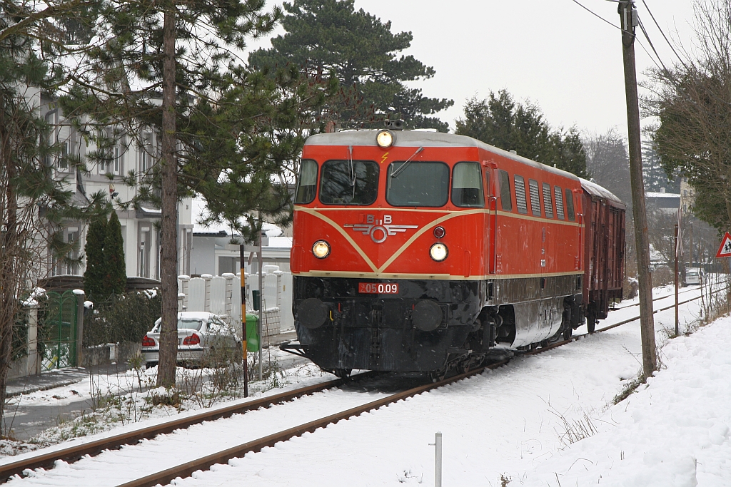 RBAHN 2050.09 am 03.Dezember 2017 auf der Kaltenleutgebener Bahn als Nebenfahrt von Liesing nach Waldmühle beim Km 3,5.