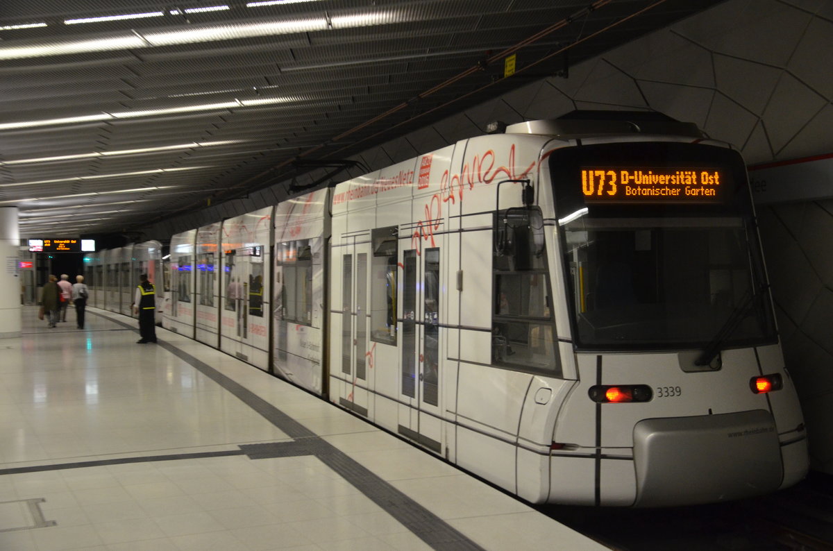 RBG  U73 im neuen U-Bahnhof Heinrich-Heine-Allee in Düsseldorf  Nr.: 3339. Am 26.09.2016.
