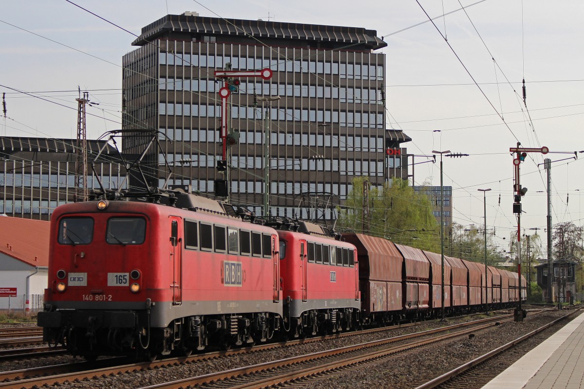 RBH 164 (140 797) +RBH 161 (140 772) am 29.3.14 mit einem Kohlewagenzug in Ratingen-Lintorf.