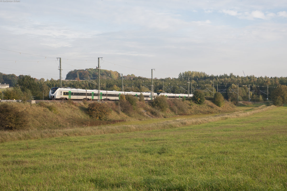 RE 26989 von Hof Hbf nach Dresden Hbf bei Gutenfürst, 27.09.2017