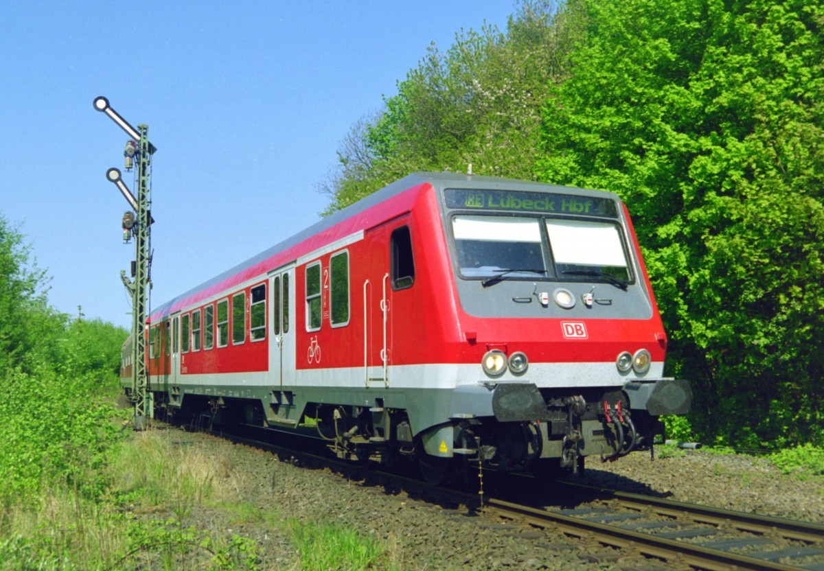 RE 35249 (Travemnde–Lbeck) am 03.05.2000 in Lbeck-Travemnde Strand