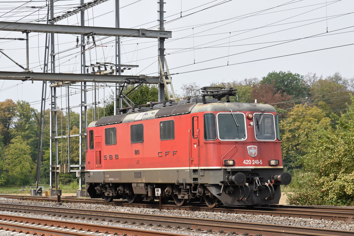Re 420 249-5 fährt beim Bahnhof Möhlin ein. Die Aufnahme stammt vom 06.09.2018.