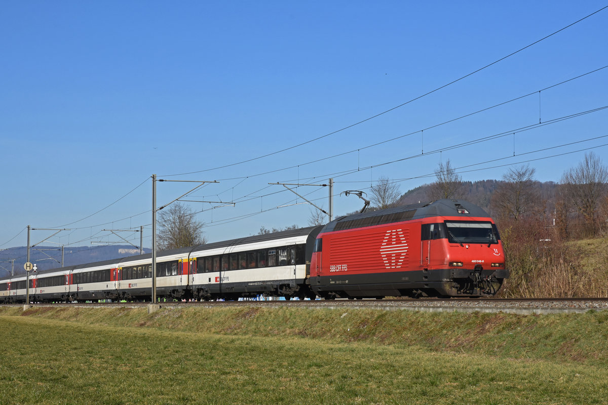 Re 460 046-6 fährt Richtung Bahnhof Sissach. Die Aufnahme stammt vom 27.02.2019.