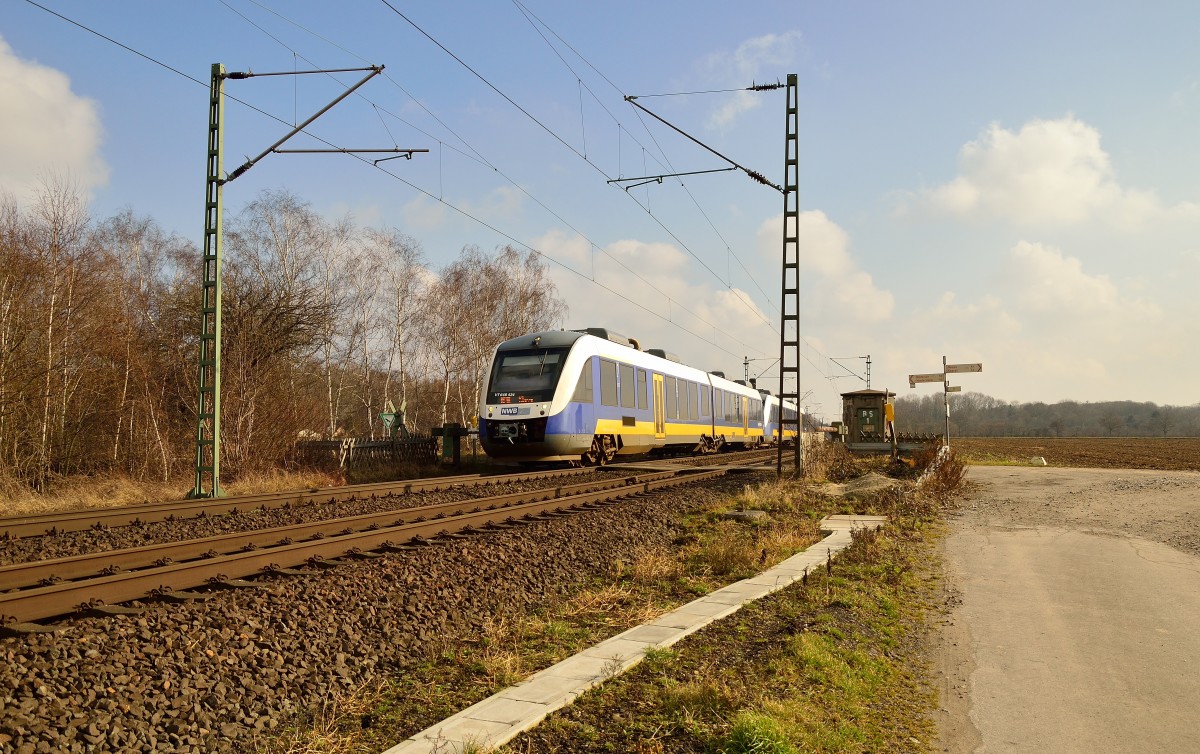 RE10 nach Kleve vom NWB VT 648 424 bei Meerbusch Broicherseite. 22.2.2015