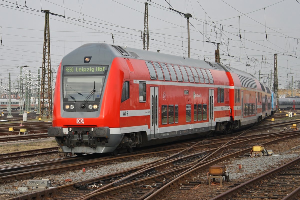 RE50 (RE16514)  Saxonia  von Dresden Hauptbahnhof fährt am 27.1.2018 in den Leipziger Hauptbahnhof ein. Schublok war 146 013.