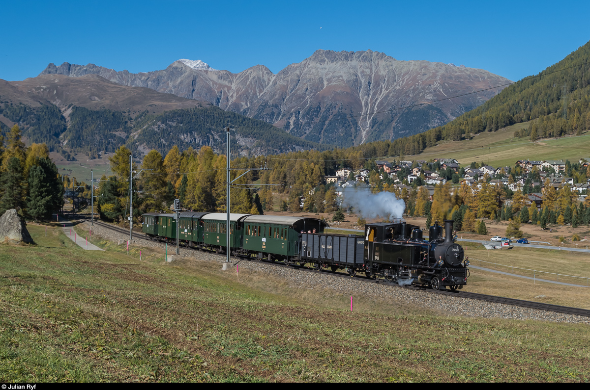 RhB Bahnoldtimer im Stundentakt, 16. Oktober 2016: G 3/4 11  Heidi  erreicht von S-chanf her kommend in Kürze Pontresina.