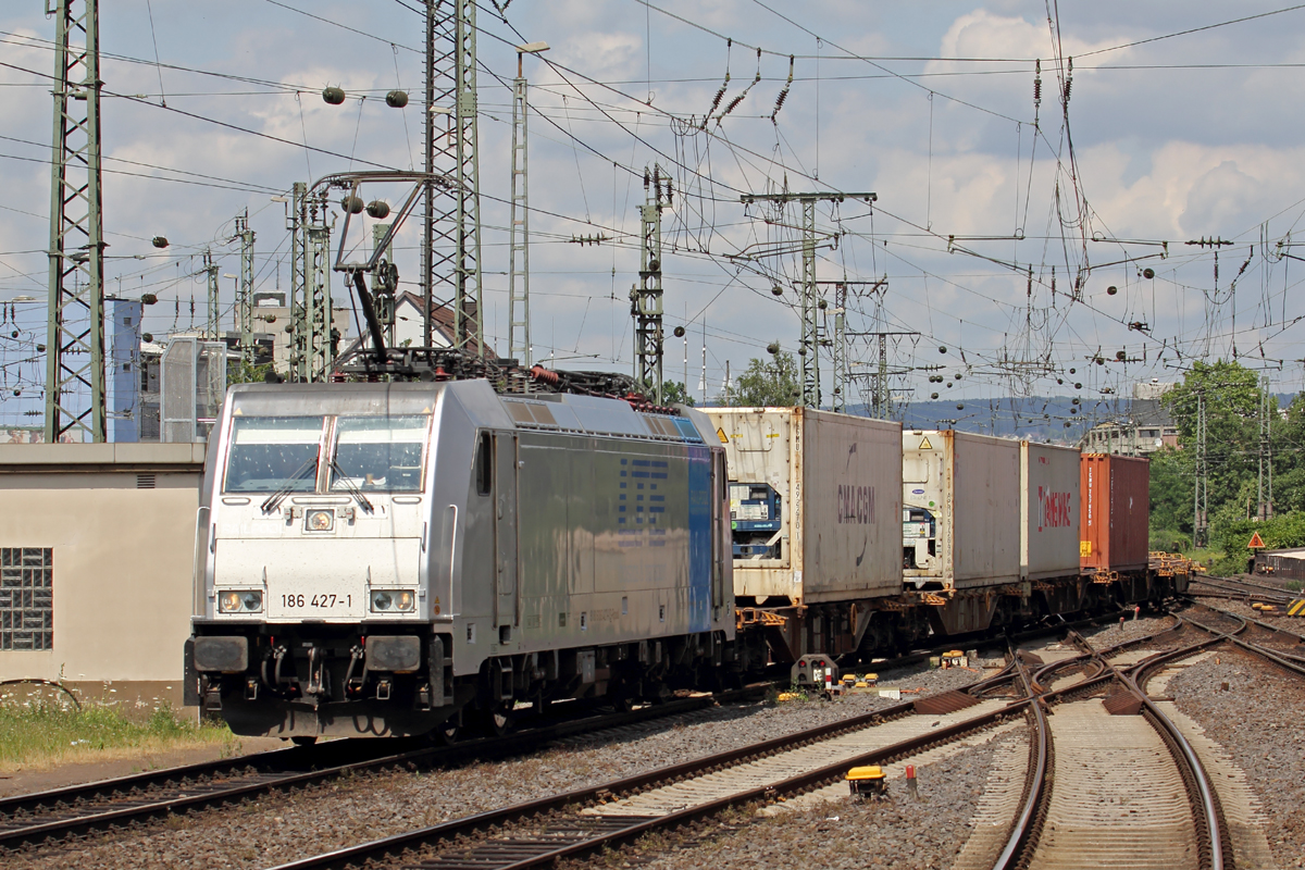RP 186 427-1 unterwegs für LTE durchfährt Koblenz Hbf. 4.7.2017