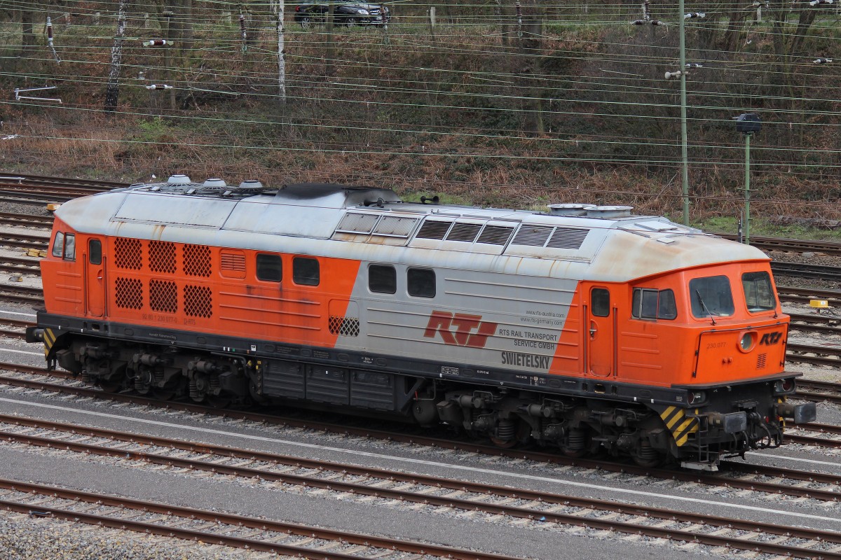 RTS 230.077 am 23.3.14 abgestellt in Duisburg-Entenfang.