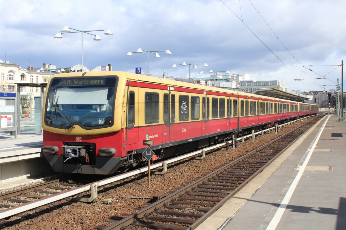 SBahn Berlin S 75 (BR 481/482) Charlottenburg am 2. April 2015