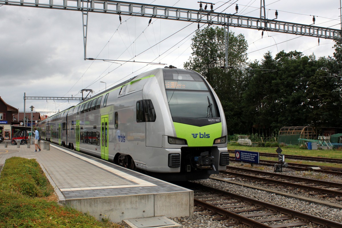 S-Bahn Bern S6 (BLS Stadler RABe 515 023) Schwarzenburg am 8. Juli 2015.