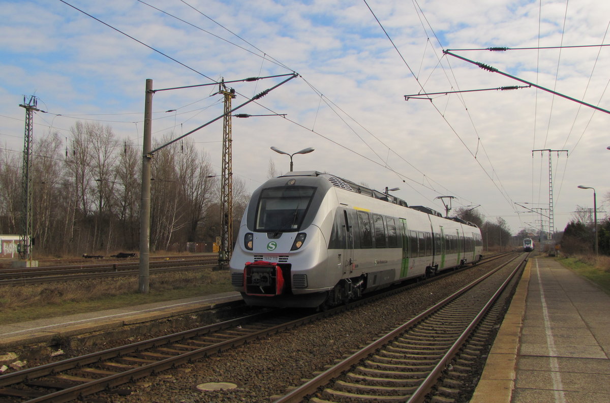 S-Bahn Mitteldeutschland 1442 119 als S 37433 (S4) nach Geithain, am 20.02.2014 in Leipzig-Thekla.