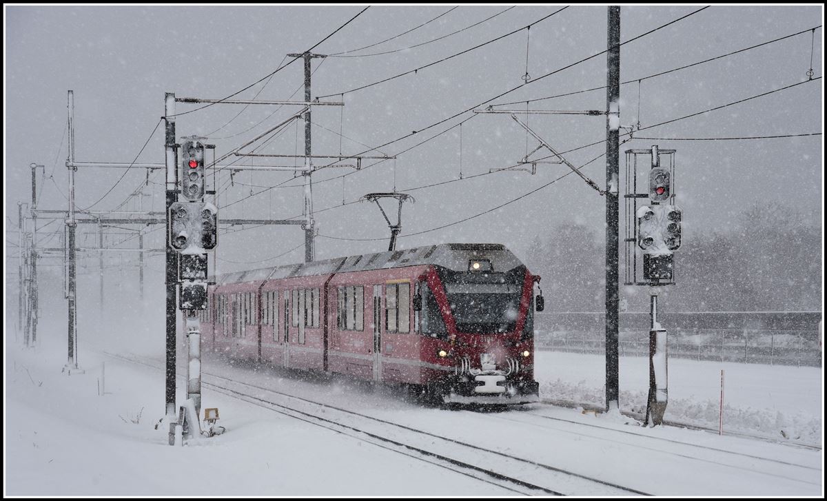 S1 1516 mit ABe 4/16 3104 nach Schiers bei Felsberg. (09.01.2019)