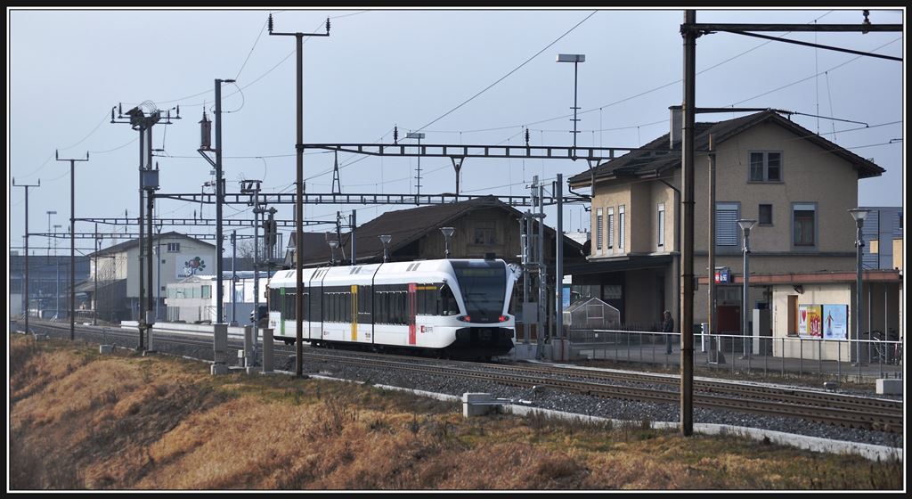 S2 23237 mit 526 759-6 in Au SG. (05.02.2014)