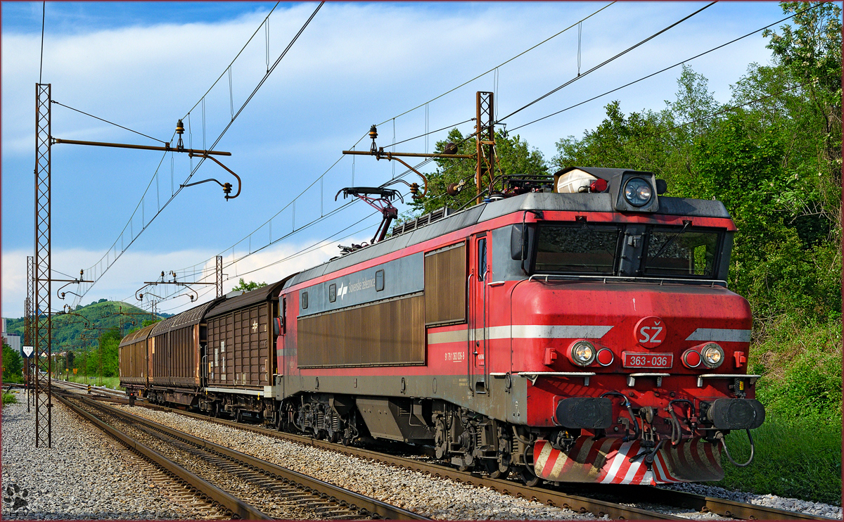 SŽ 363-036 zieht Güterzug durch Maribor-Tabor Richtung Tezno VBF. /27.5.2016