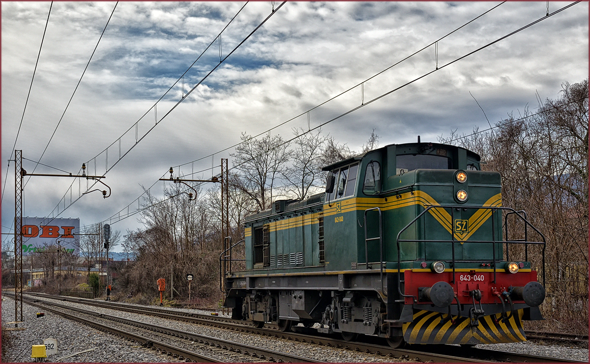 SŽ 643-040 fährt als Lokzug durch Maribor-Tabor Richtung Studenci. /2.3.2017