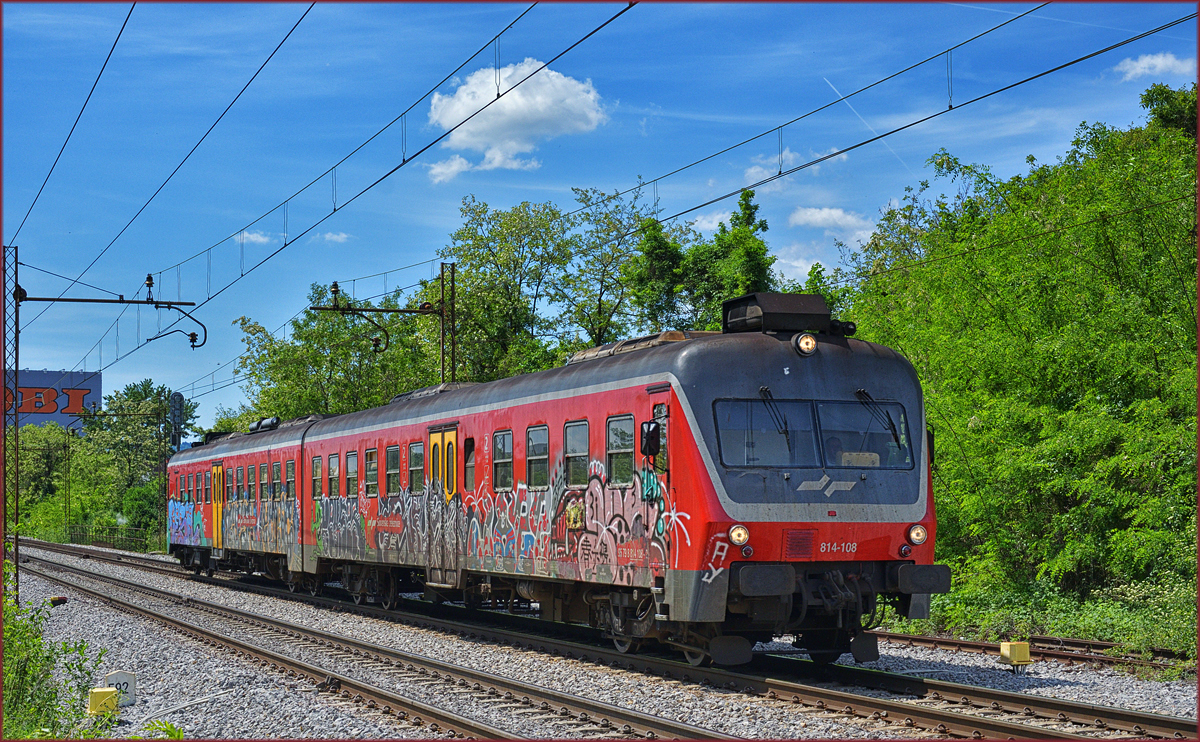 SŽ 814-108 fährt durch Maribor-Tabor Richtung Maribor HBF. /16.5.2017