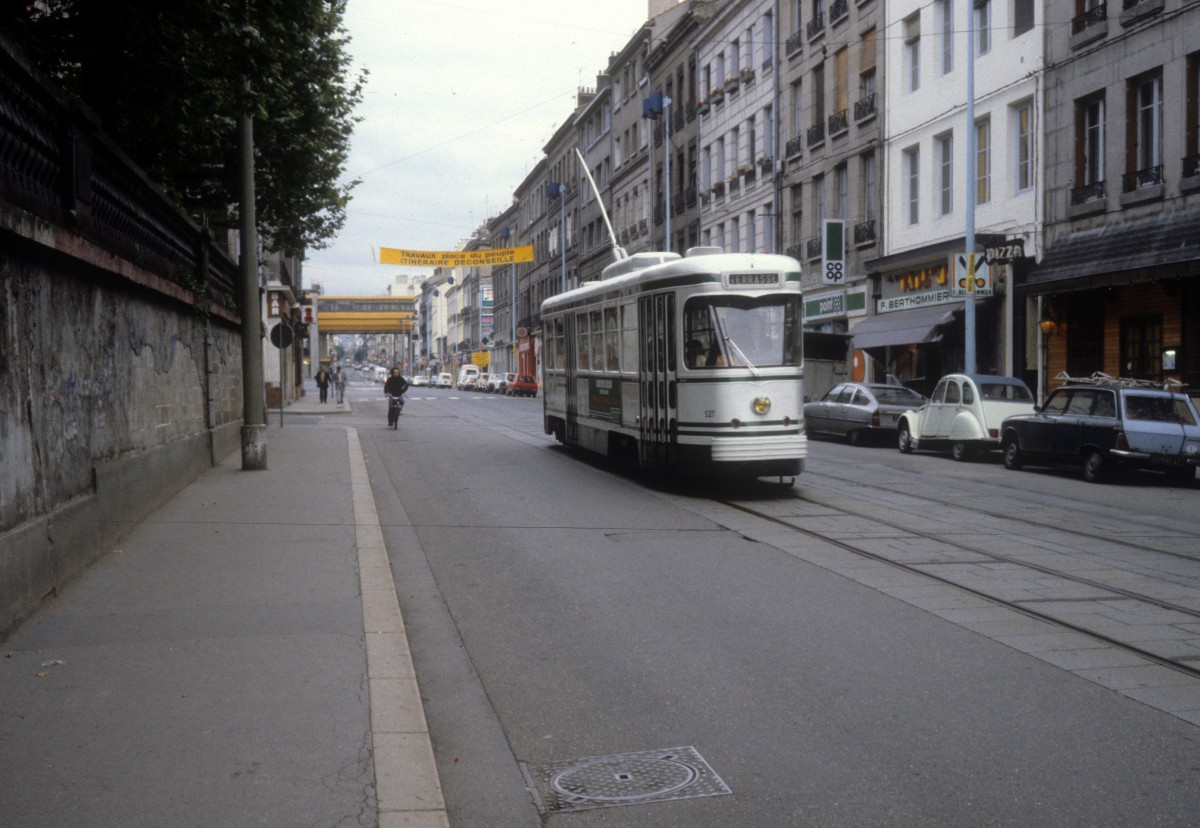 Saint-Étienne STAS SL 4 (PCC-Tw 527) Rue du Gaulle am 20. Juli 1981.