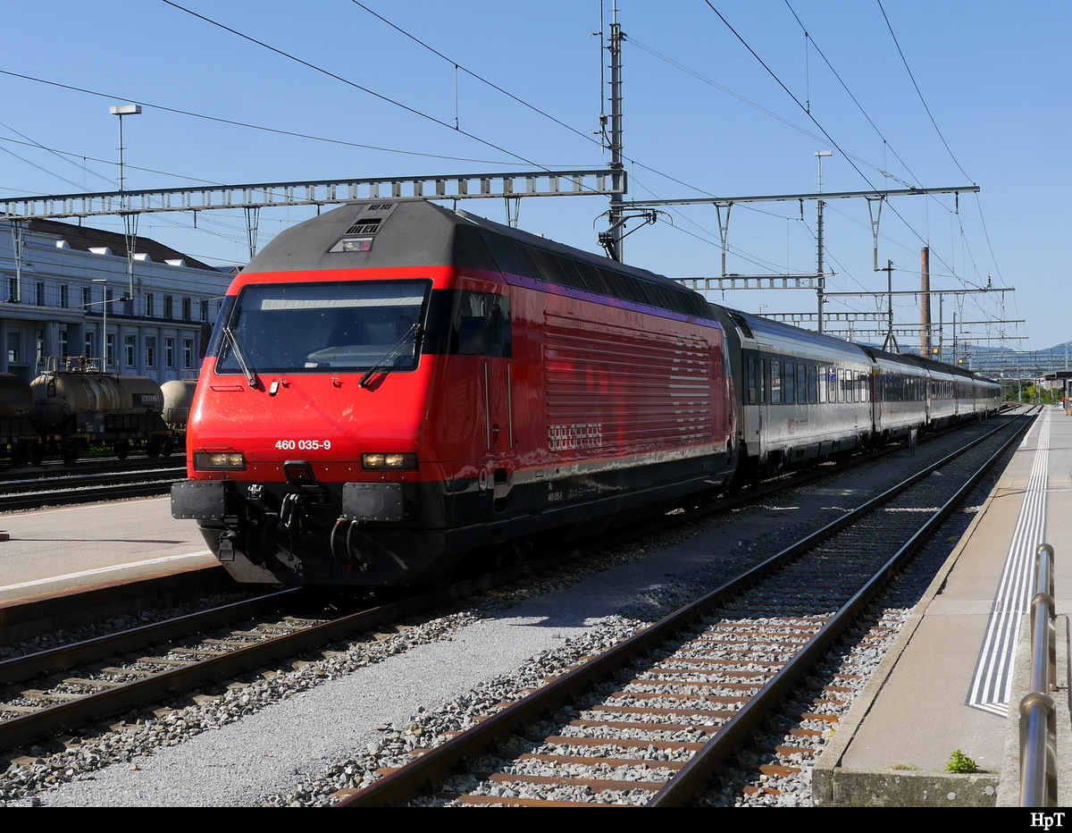 SBB - 460 035-9 mit IR nach Luzern im Bahnhof Zofingen am 25.09.2018