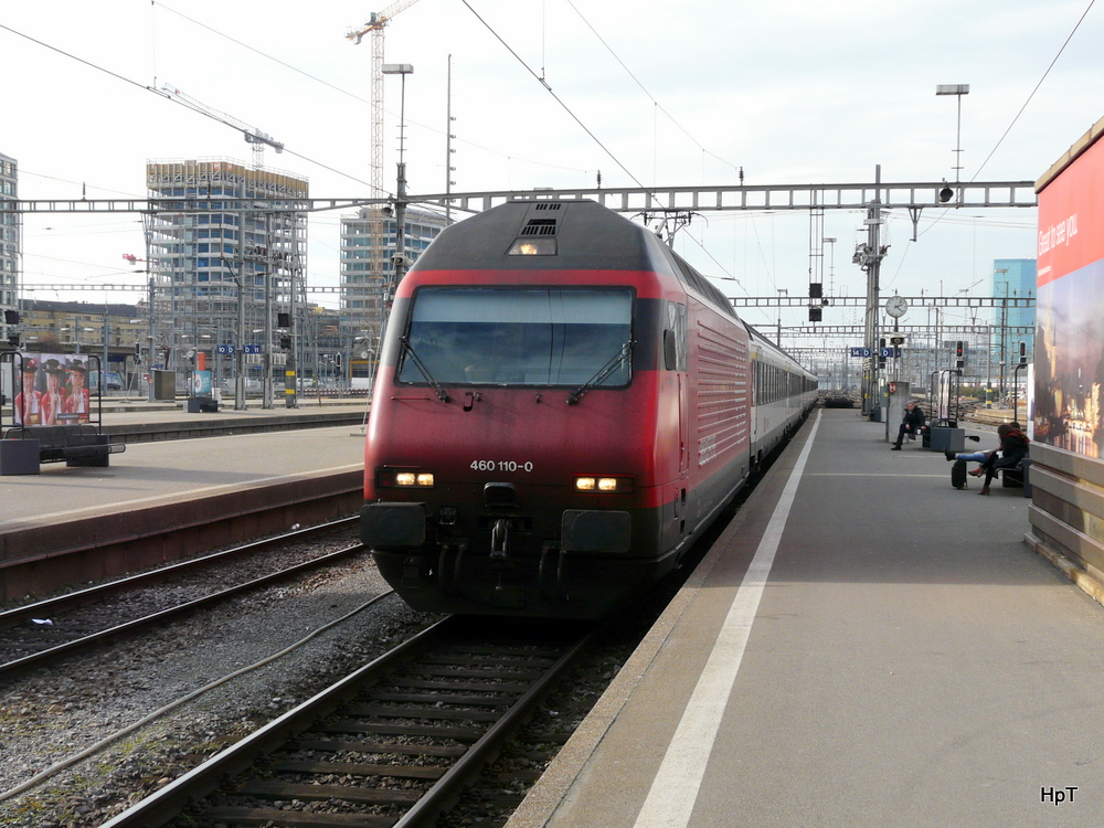 SBB - 460 110-0 mit IR bei einfahrt im HB Zürich am 01.02.2014