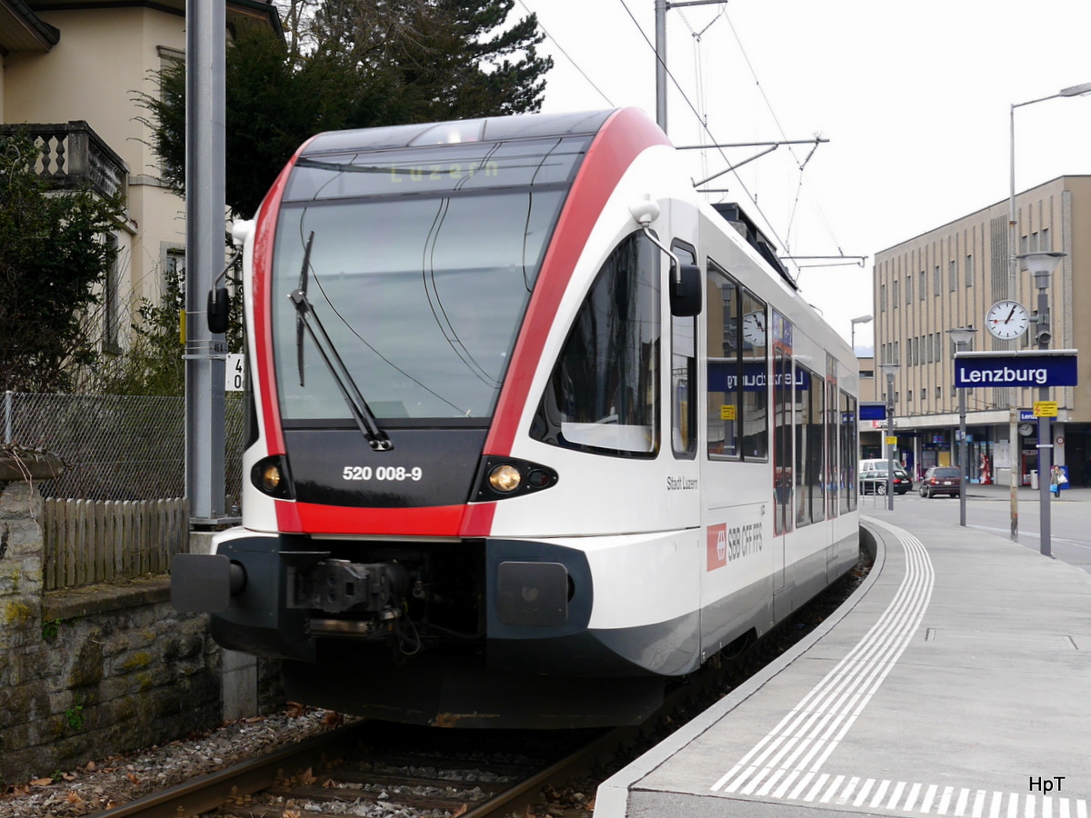 SBB - Triebzug RABe 520 008-9 im Bahnhofsareal in Lenzburg am 28.02.2016