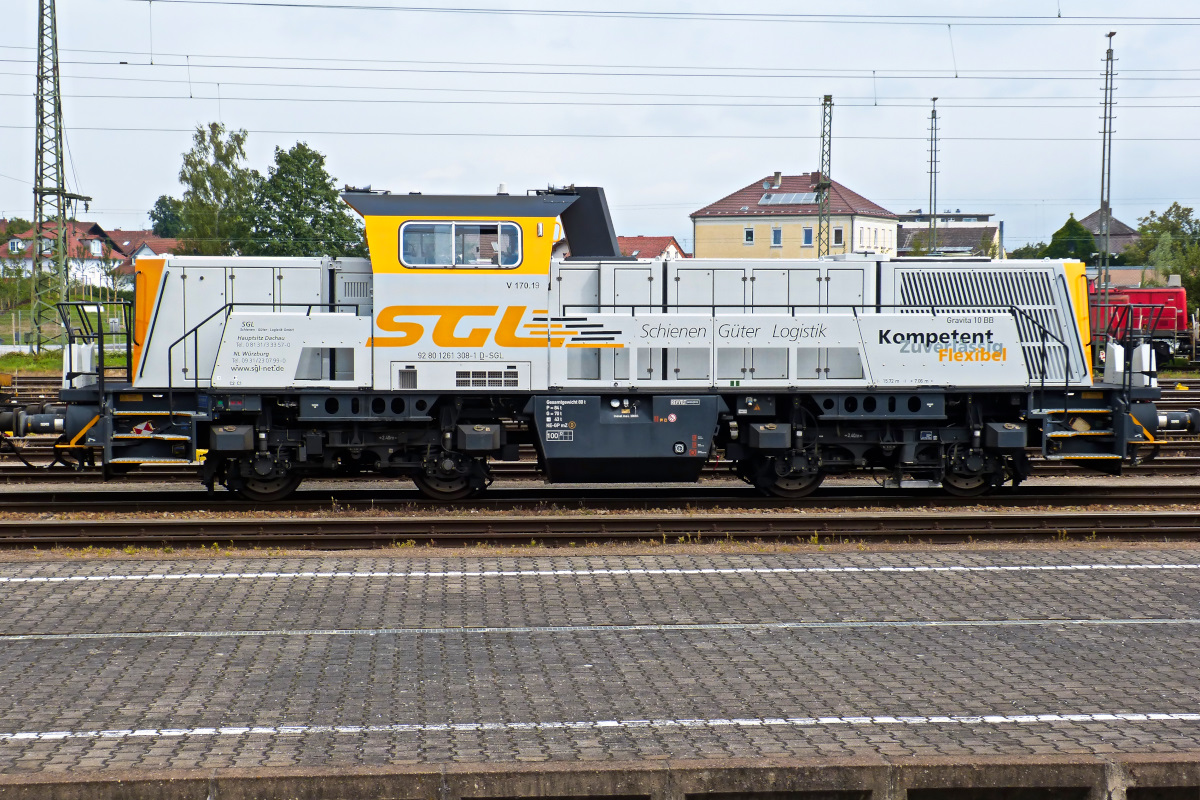 SGL V170.19 (261 308-1) Bahnhof Plattling 17.07.2016