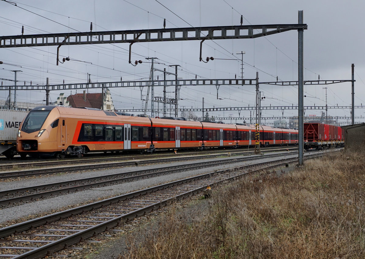 SOB VAE RABe 526 102 auf die nächste Testfahrt wartend in Solothurn-HB am 8. Januar 2019.
Foto: Walter Ruetsch