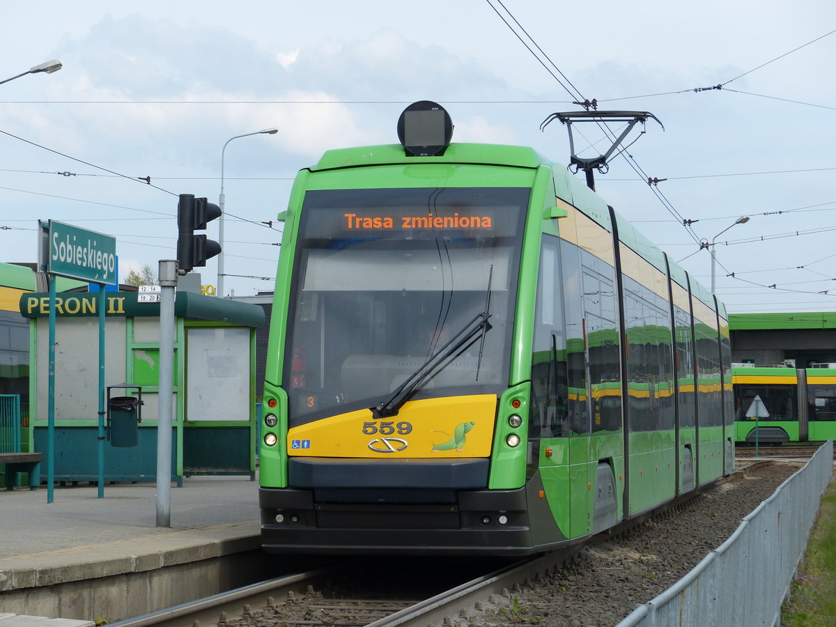 Solaris Tramino #559 an der Endhaltestelle Sobieskiego in Poznan. 1.5.2016