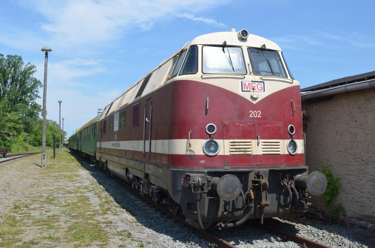 Sommerfest im Traditionsbahnbetriebswerk Staßfurt: MEG 202 / 228 504-7 06.06.2015