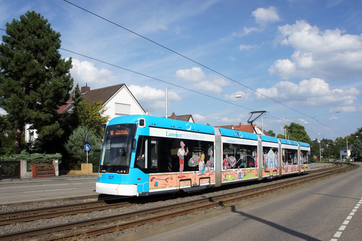 Straßenbahn Mainz: Stadler Rail Variobahn der MVG Mainz - Wagen 217, aufgenommen im August 2016 in Mainz-Gonsenheim.