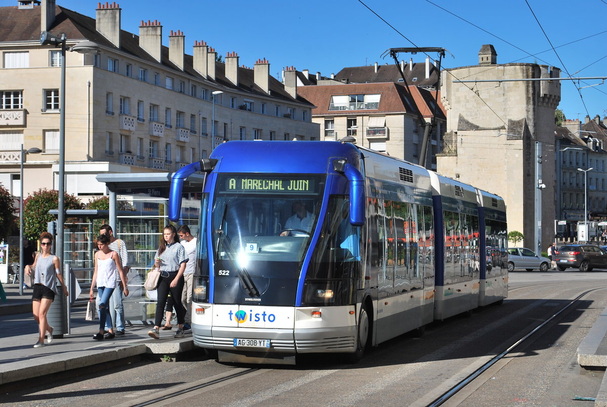 Straßenbahn der Stadt Caen (Twisto) am 18. Juni 2016.
