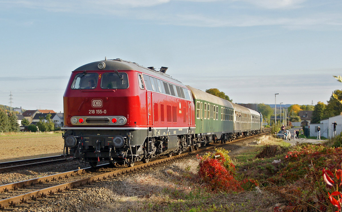 Streckenfest im Hönnetal am 07.10.2018. Lokomotive 218 155-0 als Schublok in Fröndenberg auf der Strecke nach Menden.