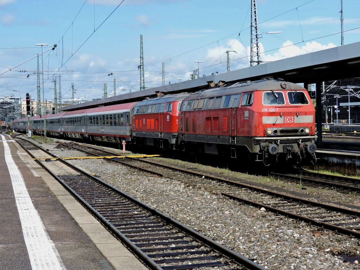 Stuttgart Hbf. Einfahrt IC 118 nach Münster (Westf) Hbf. Datum: 18.04.2017