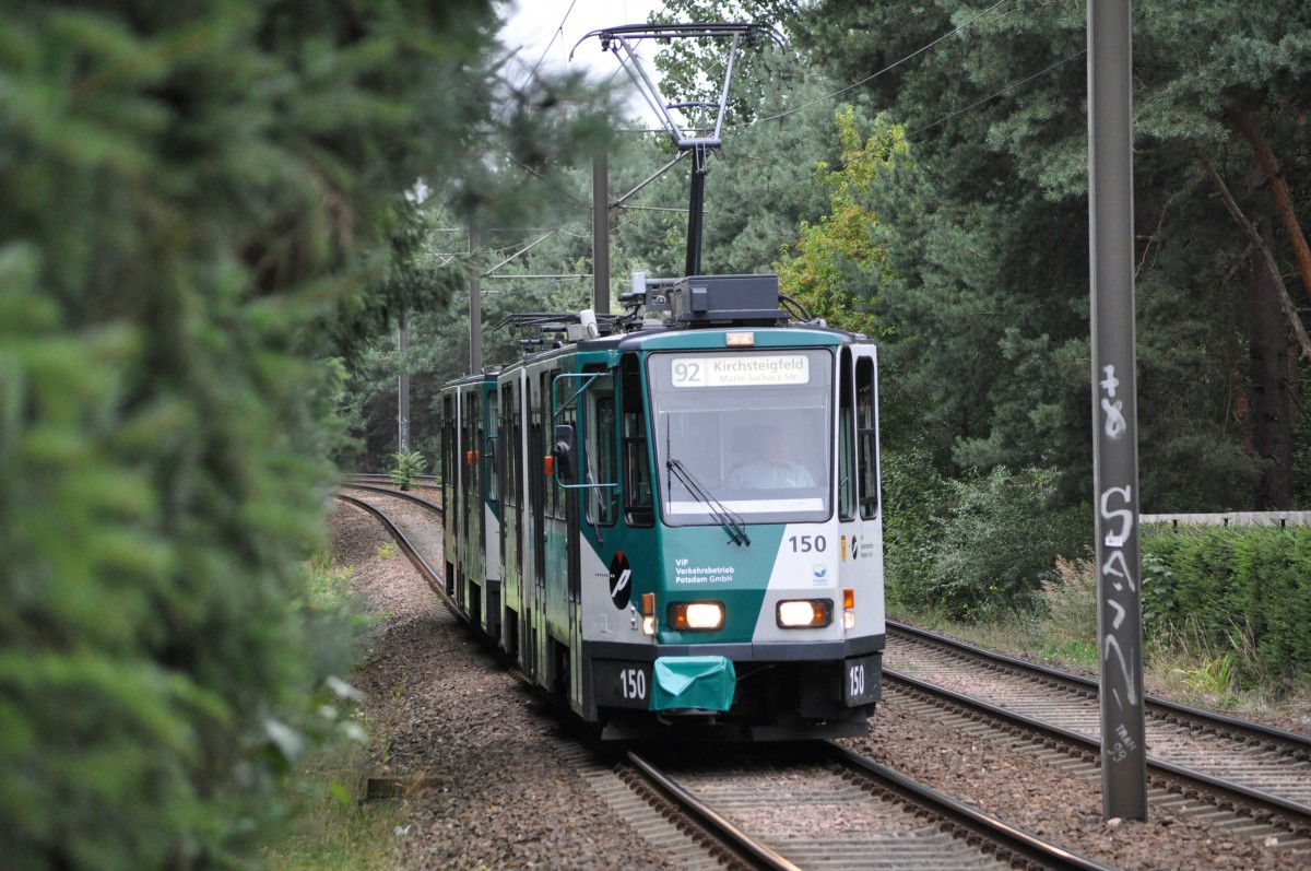 Tatra Triebzug 150 auf der Linie 92 zum Kirchsteigfeld unterwegs. Aufgenommen 21.08.2013 Potsdam Turmstrae.